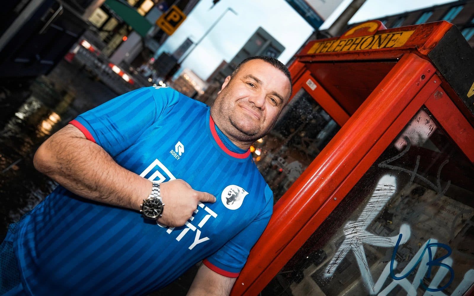 Supporter in het shirt